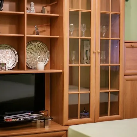 عائشة وفاتح شقة